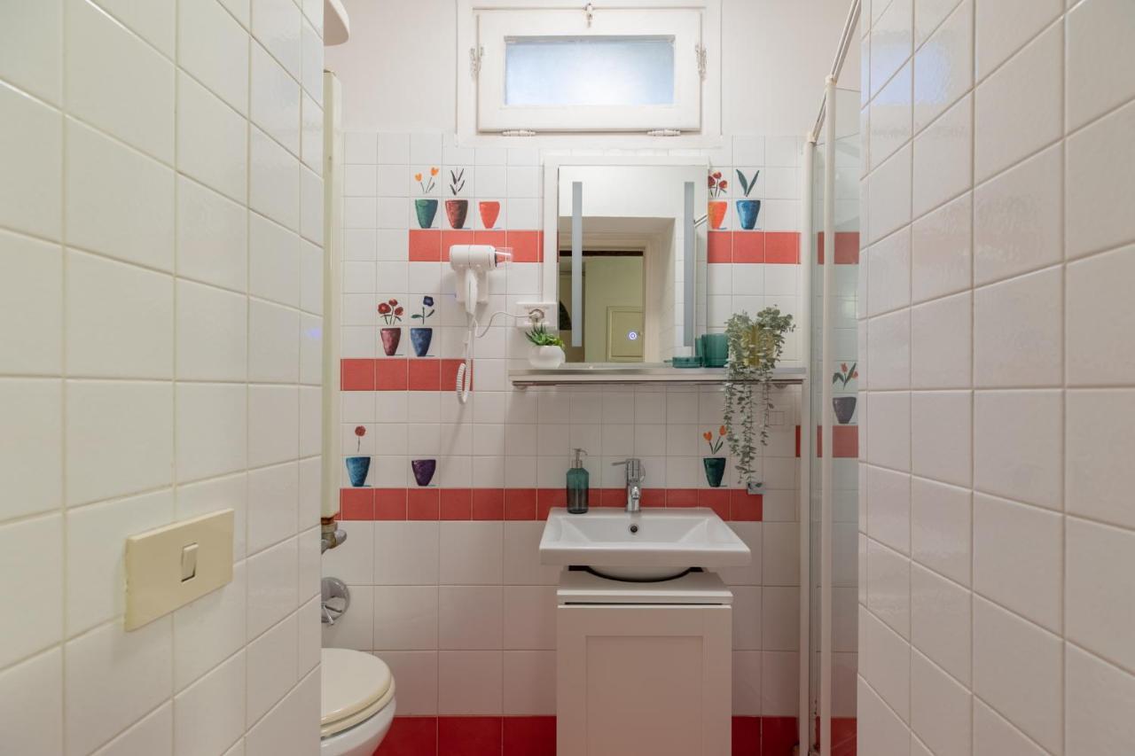 Iflat Comfy Apartament In Campo De' Fiori 罗马 外观 照片